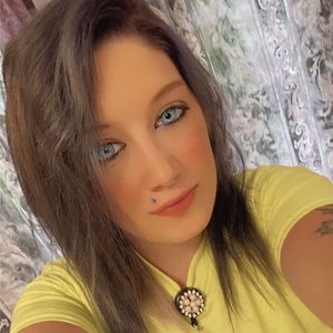 Meet your Posher, Cassie